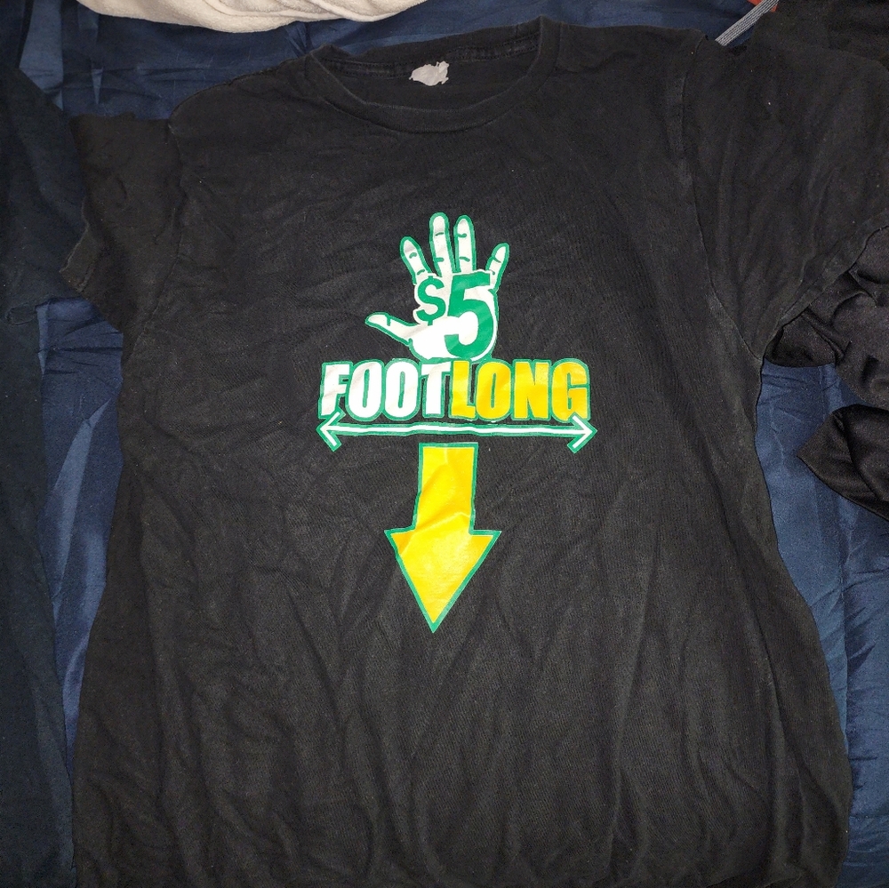 Multiple t shirts all same size the price is for all 3 together